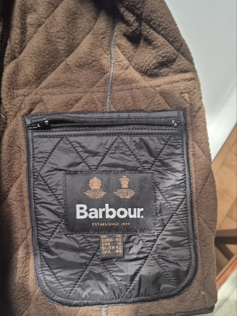 Barbour Women's Quilted Black Vest Size 10 - Picture 9 of 9